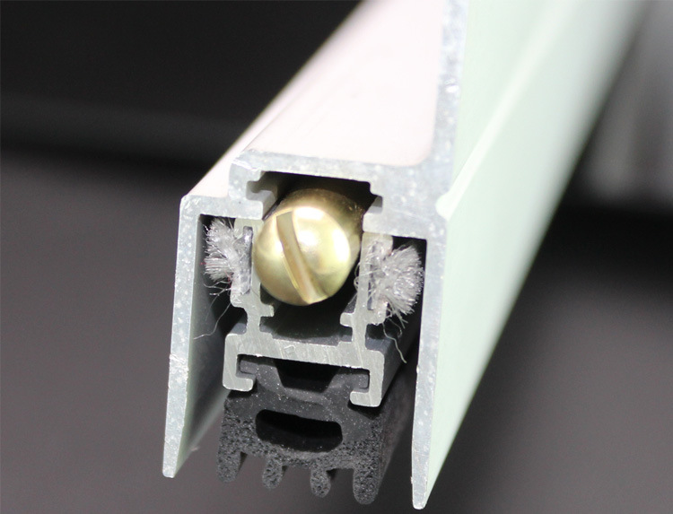 樂朗五金RDA-31(h2)自動(dòng)門底防塵器